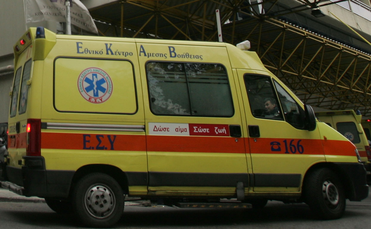 Ημαθία: Νεκρός νεαρός οδηγός ΙΧ από σύγκρουση με φορτηγό (βίντεο)