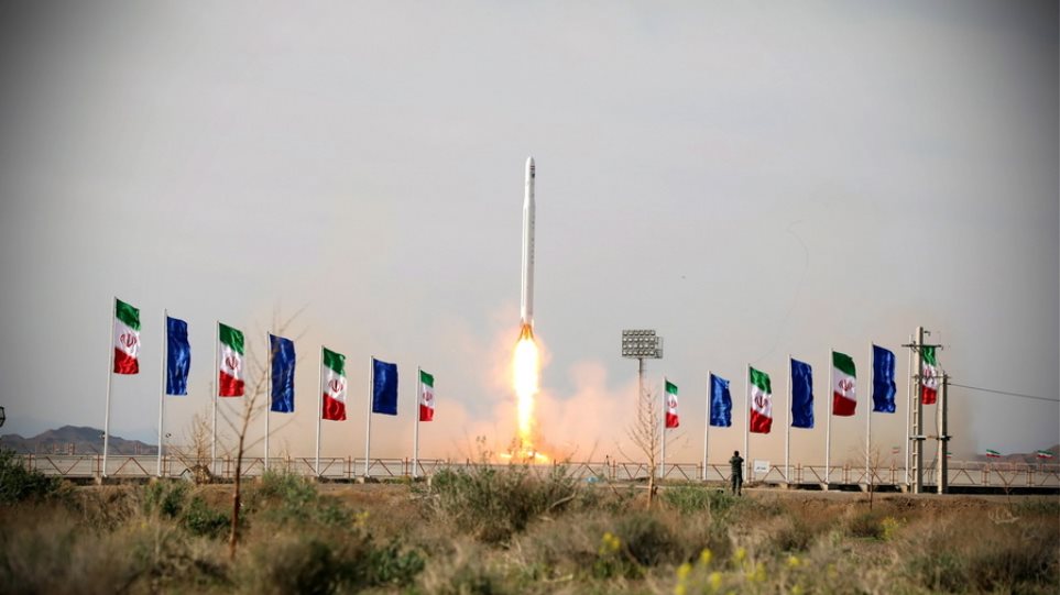 Ένα νέο στρατιωτικό δορυφόρο ανακοίνωσε πως έθεσε σε τροχιά η Τεχεράνη