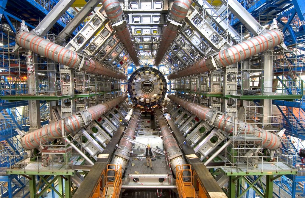 Το Συμβούλιο του CERN ανέστειλε τη συνεργασία του με τη Ρωσία