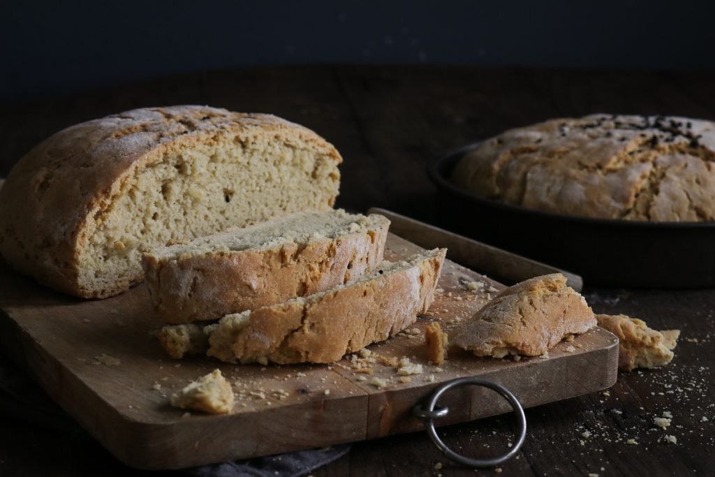 Καλύτερα να το ξανασκεφτείτε: Να τι θα κερδίσετε αν «κόψετε» το λευκό ψωμί