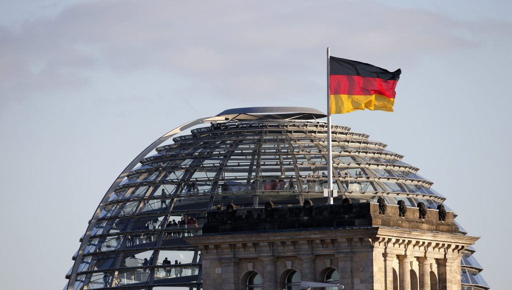 Γερμανία και Ολλανδία λένε «όχι» στο ευρωομόλογο για ενέργεια και άμυνα παρά την επιμονή της Γαλλίας
