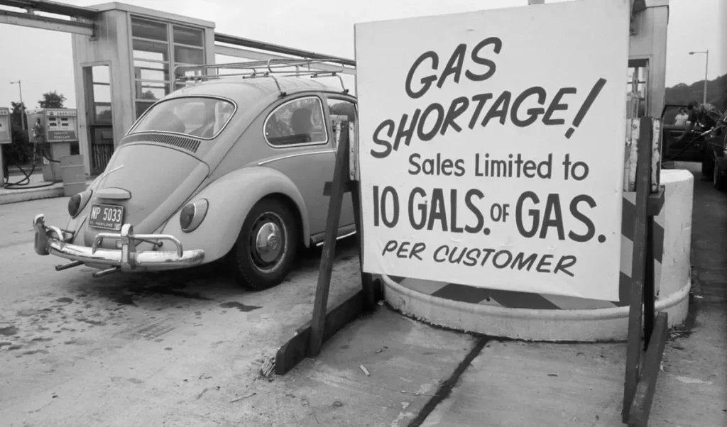 Τι έγινε στην πετρελαϊκή κρίση του 1973 – Ποιες οι ομοιότητες με σήμερα