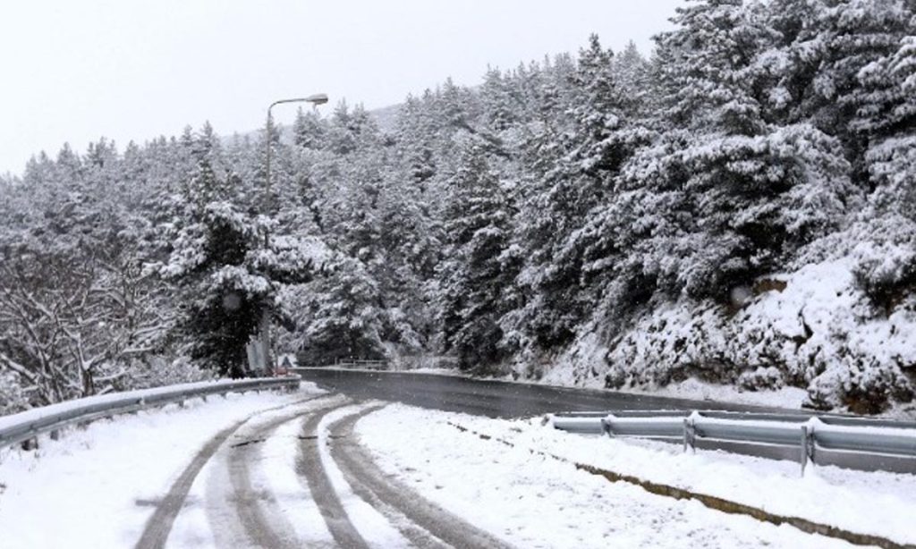 Κακοκαιρία «Φίλιππος»: Αναλυτικά οι δρόμοι που έχουν κλείσει λόγω της χιονόπτωσης