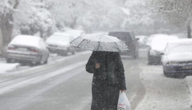 Κακοκαιρία «Φίλιππος»: Ξεκίνησε να χιονίζει στην Αθήνα – Από το Ψυχικό και πάνω