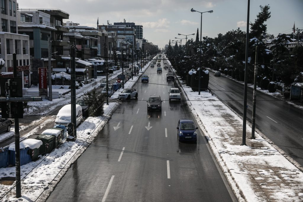 Κακοκαιρία «Φίλιππος»: Χιόνι και στο κέντρο της Αθήνας το πρωί