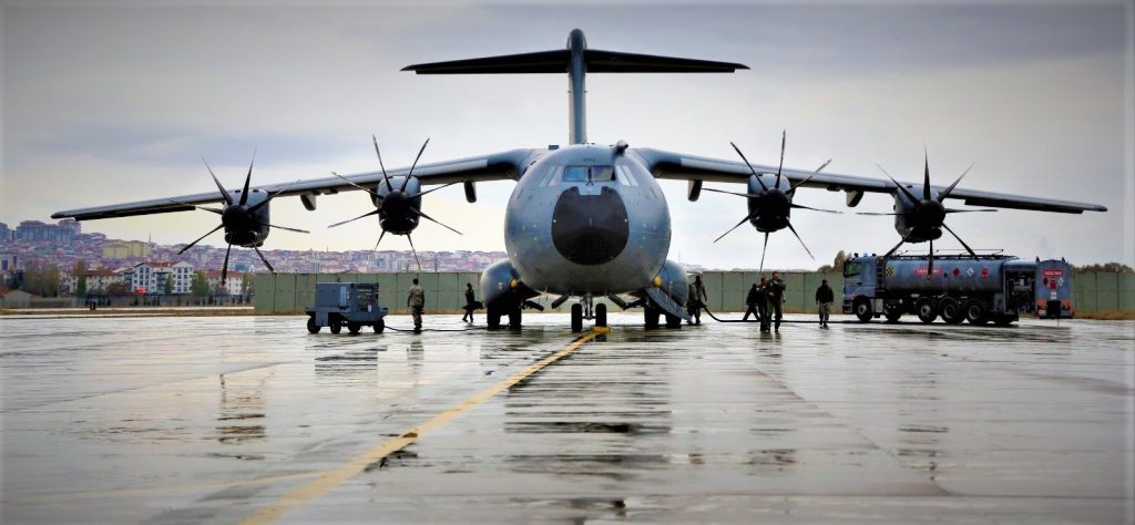 Κίεβο: Οι Ρώσοι αιχμαλώτισαν δύο ολοκαίνουρια τουρκικά μεταγωγικά A400M! – Μετέφεραν ΤΒ.2 Bayraktar