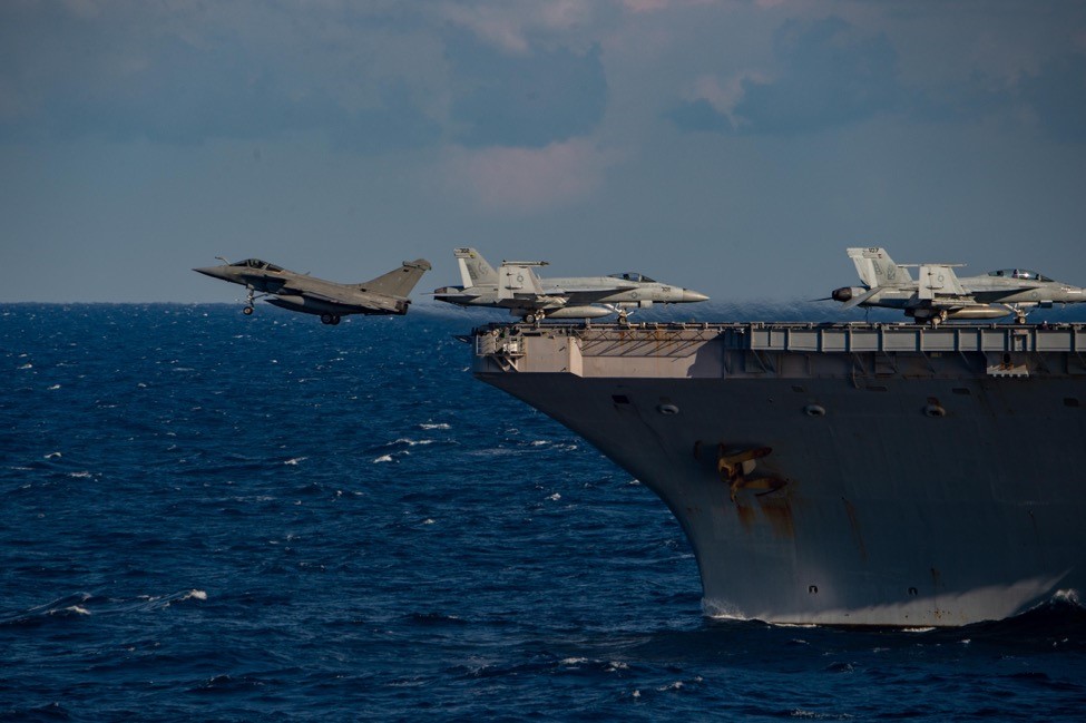 CVN USS Harry S. Truman: Όχι, ελληνικά Rafale δεν έκαναν touch-and-go στο κατάστρωμα του αεροπλανοφόρου