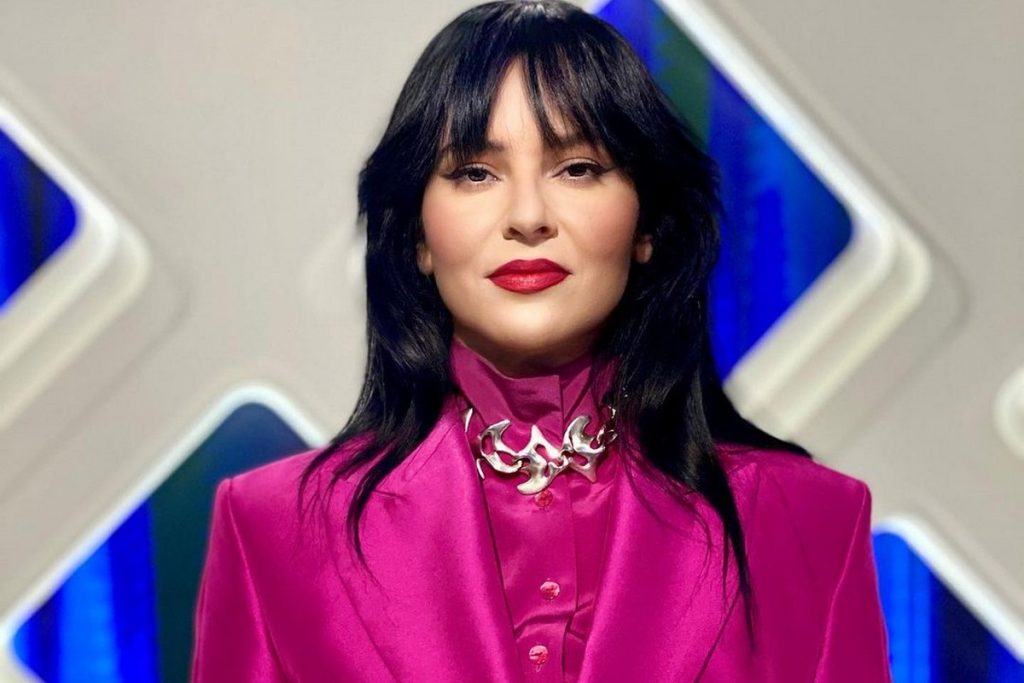 «Καρφιά» από την Ζ.Μαζαρί: «Η Η.Παπαγεωργίου στη Χαβάη κι εμείς εδώ στην πραγματικότητα πανδημία και πόλεμο»