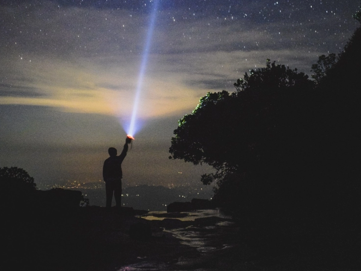 Ταξιδιώτης του χρόνου αποκαλύπτει πως μέσα στο 2022 θα εμφανιστεί ο «Μεγαλοπόδαρος» (βίντεο)