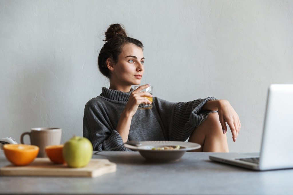 Όσα πρέπει να ξέρετε για τη γκρελίνη – Τι είναι, πώς αυξάνεται & πώς μειώνεται