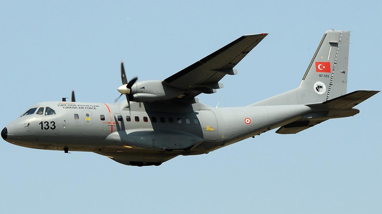 Τουρκικά κατασκοπευτικά αεροσκάφη και ένα UAV προχώρησαν σε δεκάδες παραβάσεις του εναέριου χώρου