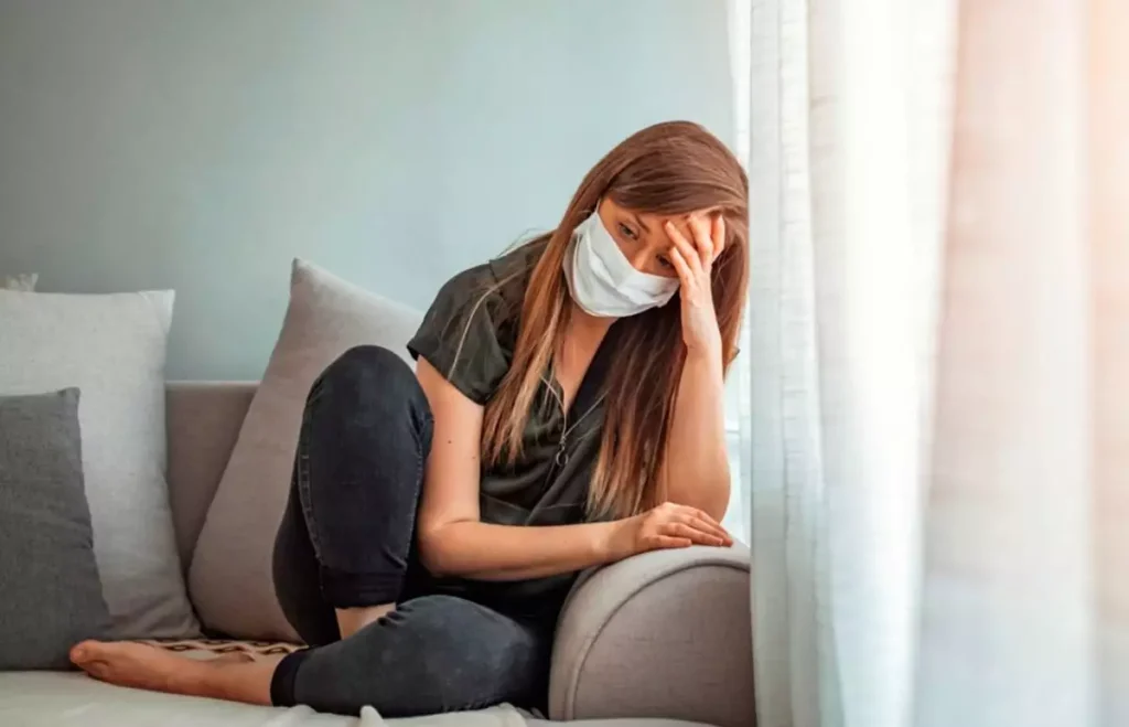 Προβλήματα μνήμης και συγκέντρωσης έχουν 7 στους 10 ασθενείς με μακροχρόνια Covid-19 σύμφωνα με νέα έρευνα