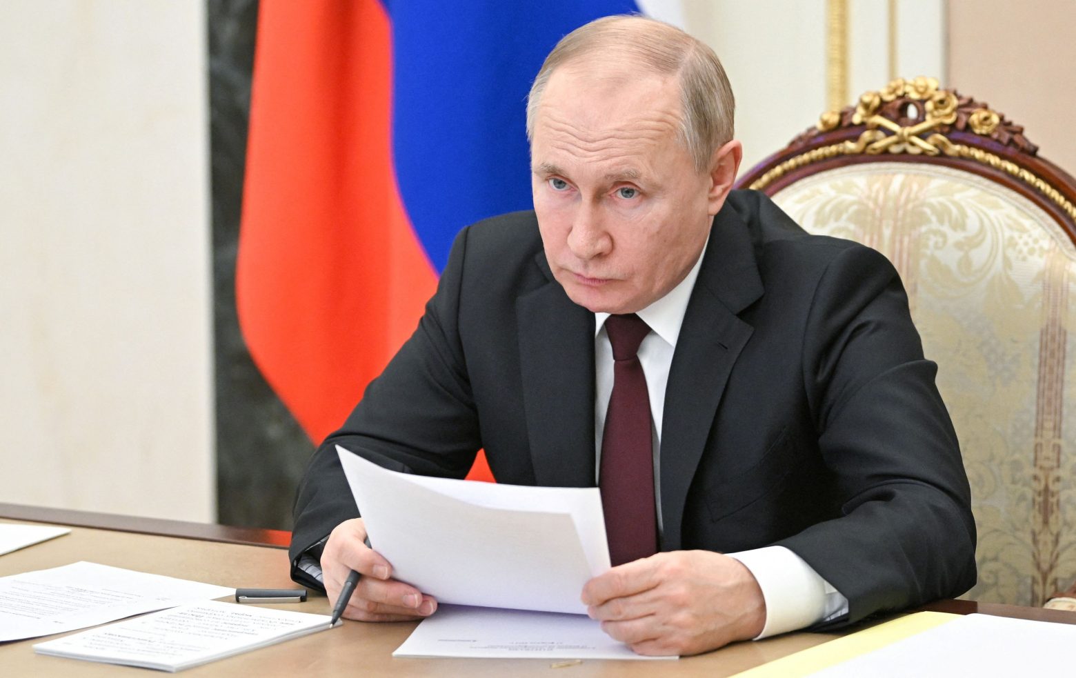 Β.Πούτιν για την πέμπτη φάλαγγα της Δύσης: «Οι Ρώσοι θα τους φτύσουν σαν τις μύγες – Ποντάρουν σε προδότες»