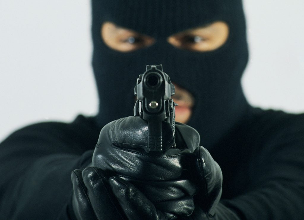 Ένοπλη ληστεία σε τράπεζα στη λεωφόρο Συγγρού – Ο δράστης αφαίρεσε χρηματικό ποσό & τράπηκε σε φυγή