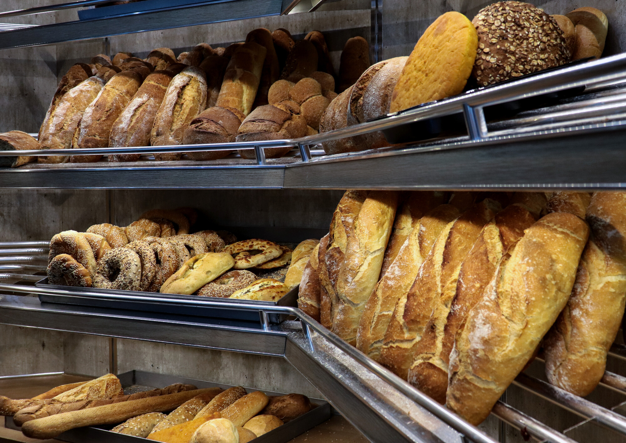 Πρόεδρος Αρτοποιών: Θα υπάρξουν νέες αυξήσεις στο ψωμί – Πρόβλημα οι ελλείψεις σε μαλακά άλευρα