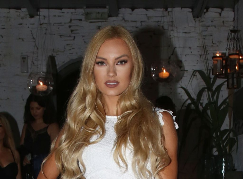 Τζούλια Νόβα: «Η κόρη μου κόλλησε κορωνοϊό από μένα»