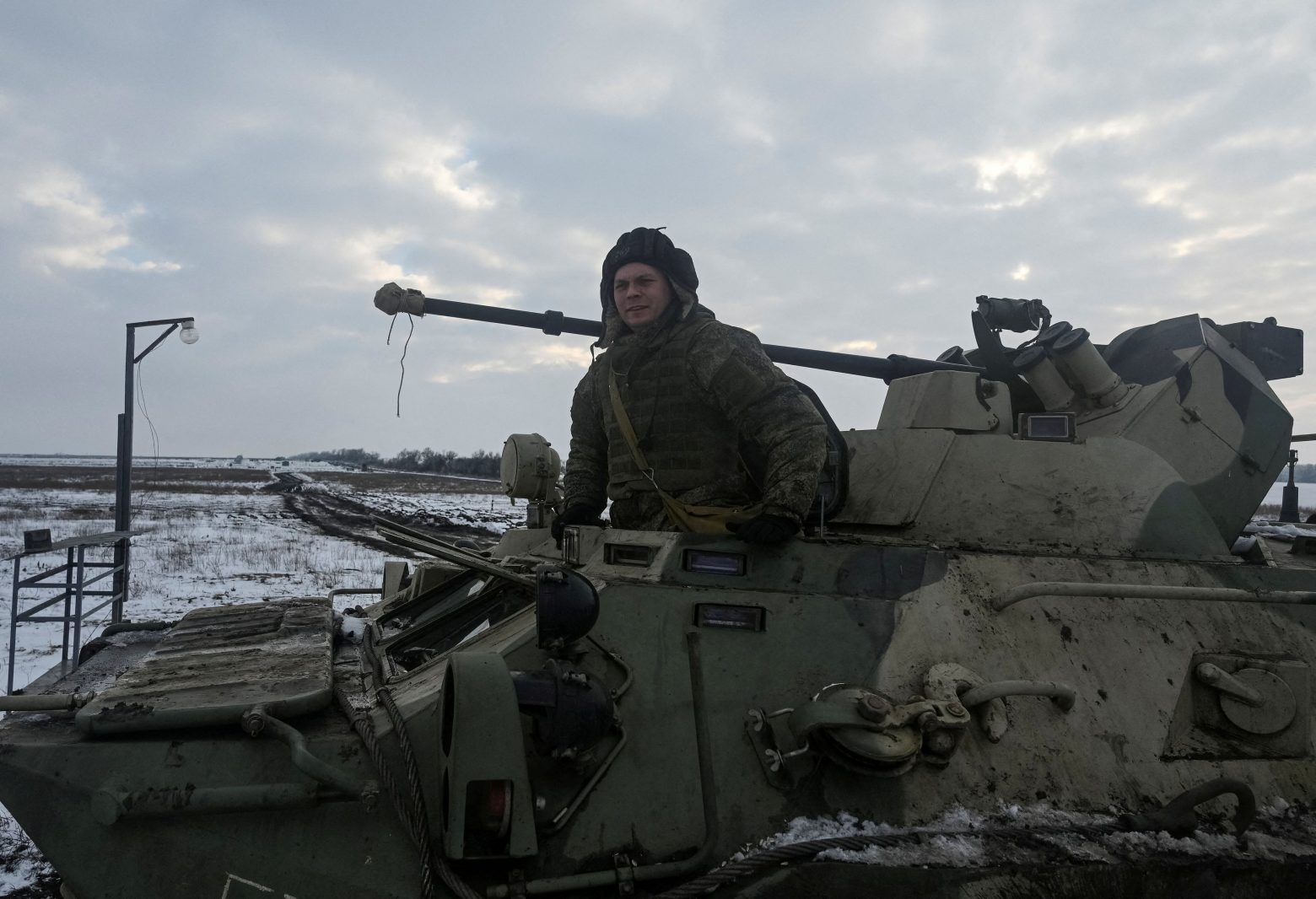 Washington Post: «ΜΚΟ μεταφέρουν τα όπλα απο τους δυτικούς στο καθεστώς του Κιέβου»