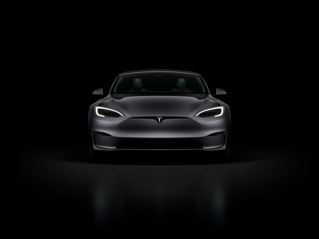 Πετάει το Tesla; – Πετάει… πετάει! (βίντεο)