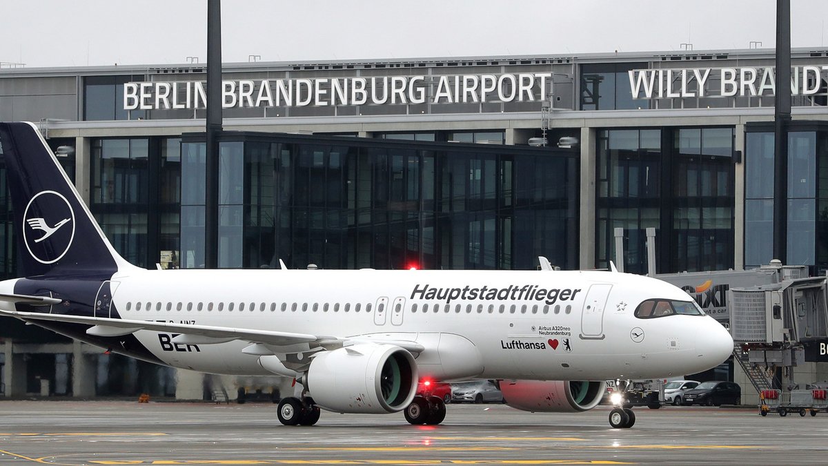 Γερμανία: Προβλήματα στα μεγάλα αεροδρόμια – Ακυρώσεις και καθυστερήσεις λόγω απεργιών