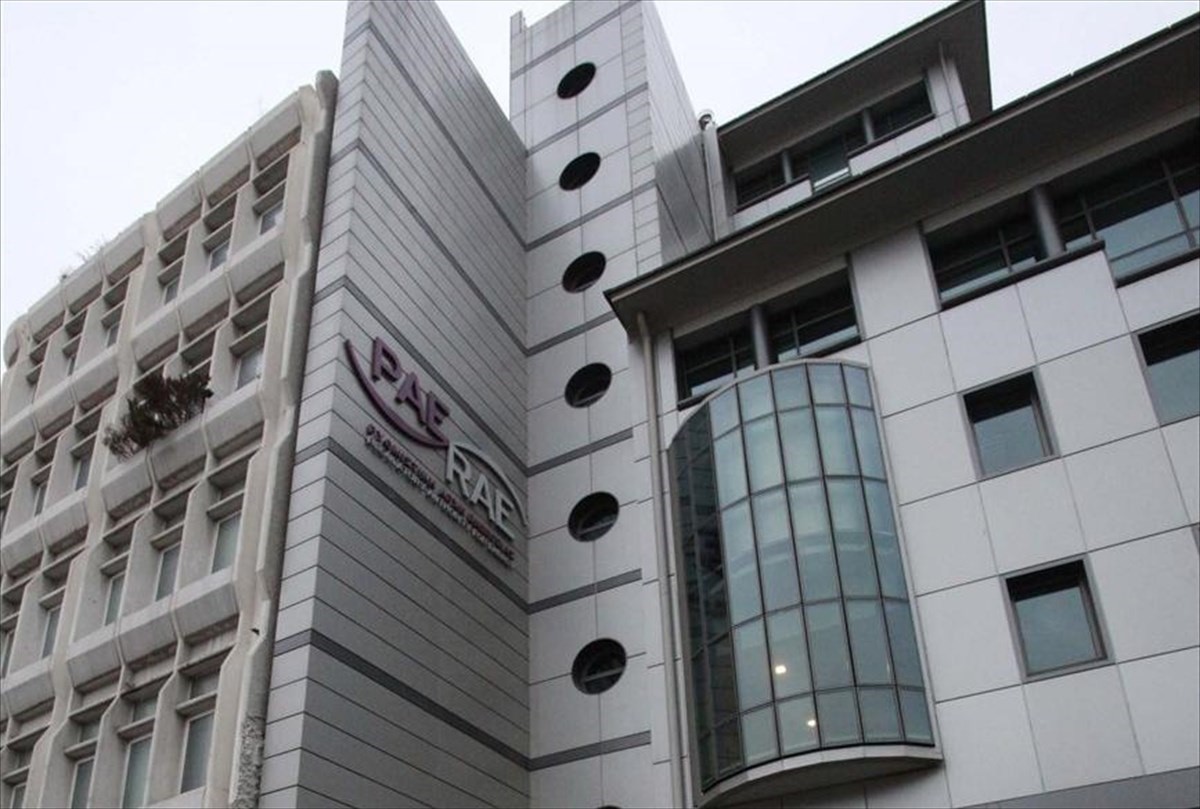 ΡΑΕ: Έρευνα για τις «καταχρηστικές» αλλαγές στα συμβόλαια προμήθειας ρεύματος