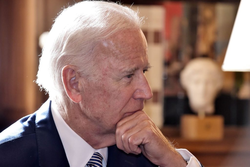 Νέες κυρώσεις σχεδιάζει το επιτελείο Μπάιντεν για τους Ρώσους ολιγάρχες – Θα υπάρξουν εξαιρέσεις;