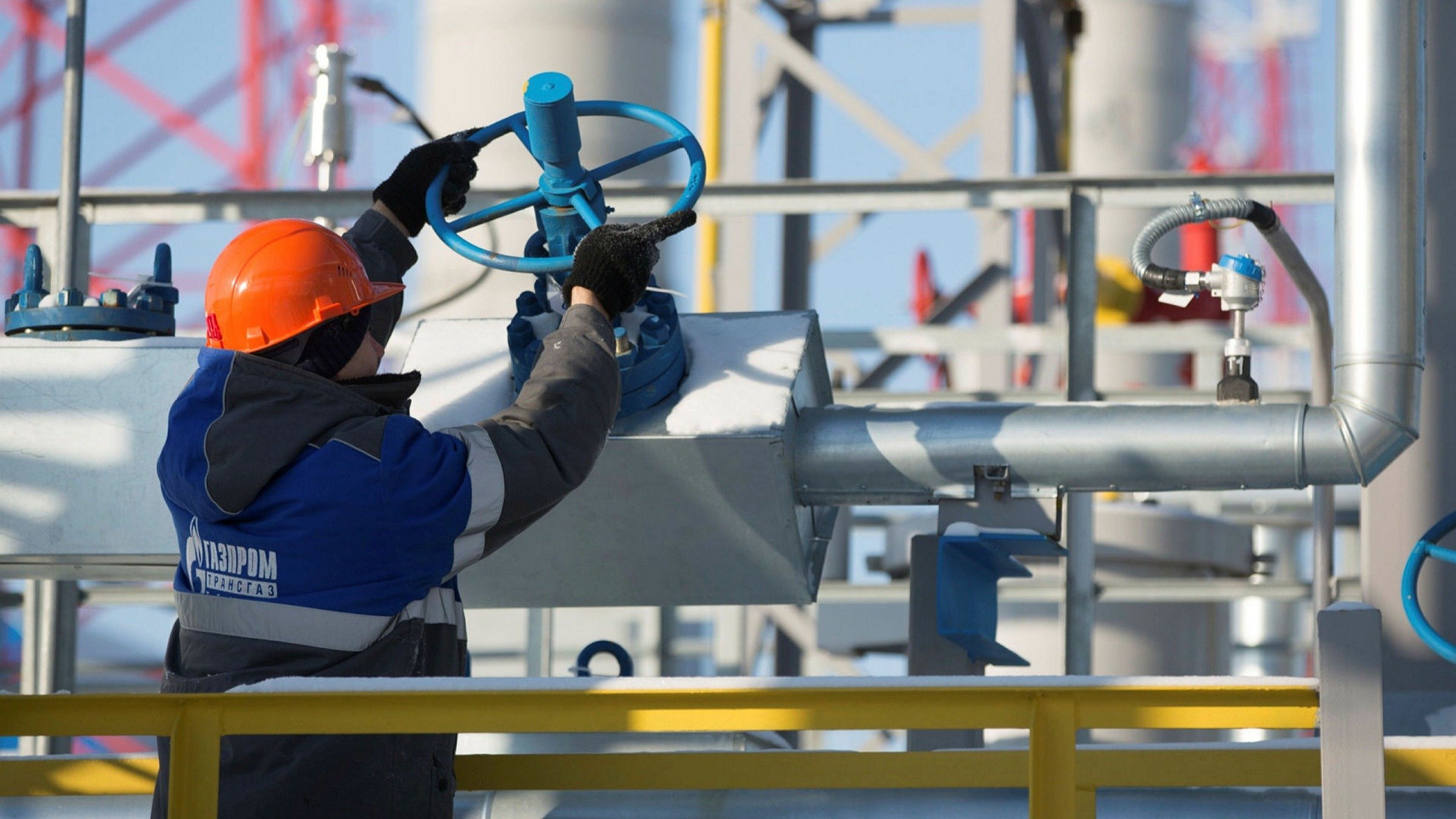 Η Ιταλία αρνείται να πληρώσει το φυσικό αέριο σε ρούβλια – Θα διακόψει τη ροή η Ρωσία;