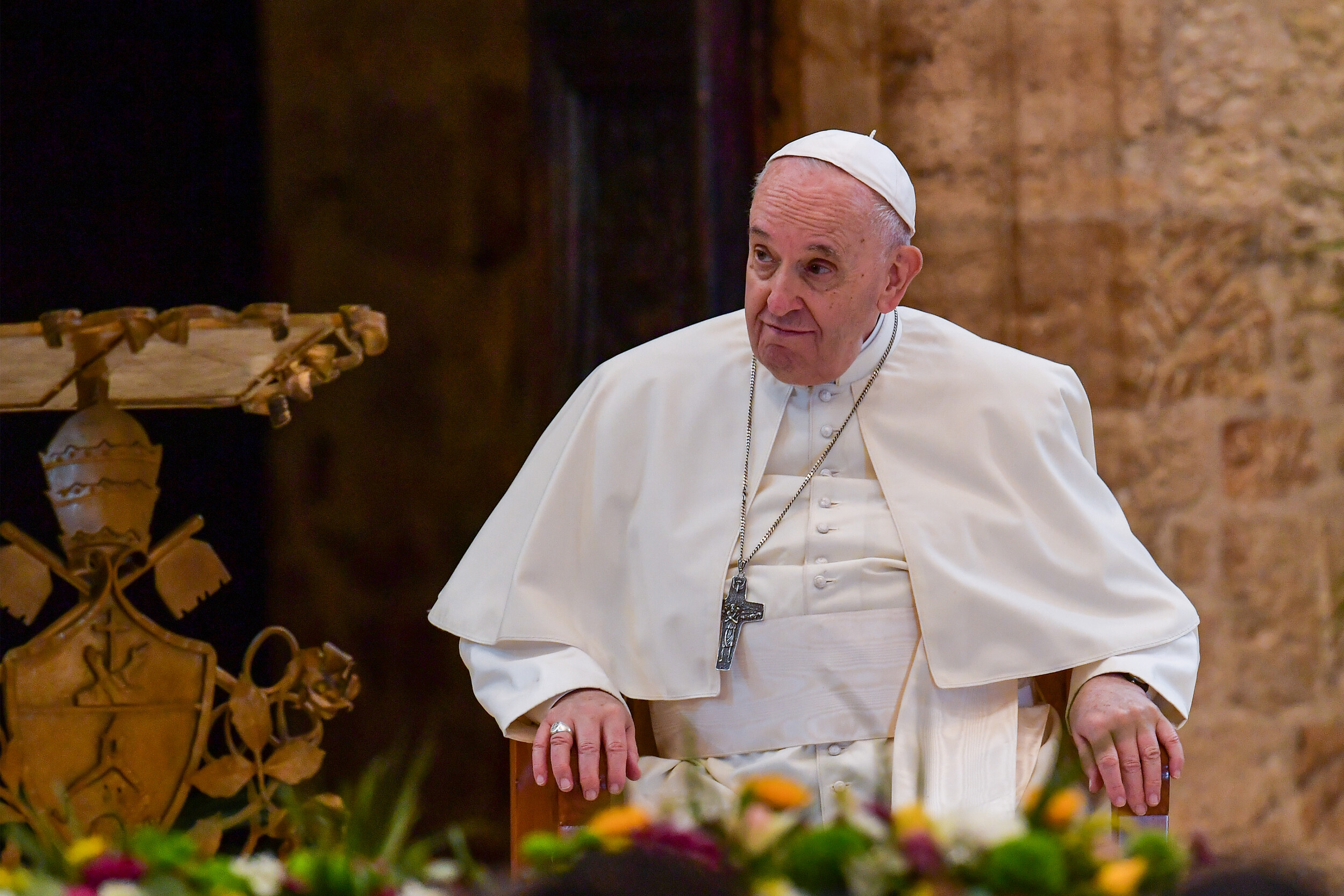 Ο μεγάλος έρωτας του πάπα Φραγκίσκου – «Εάν δεν σε παντρευτώ θα γίνω ιερέας» της είχε πει