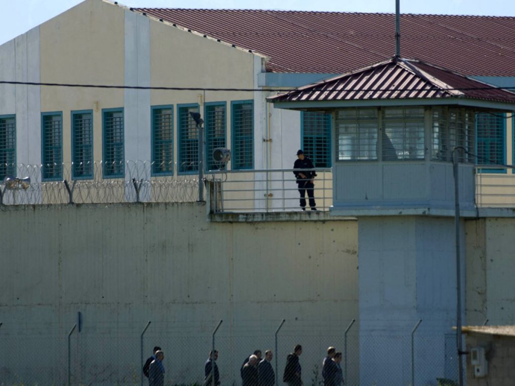 Φυλακές Τρικάλων: Συνελήφθη σωφρονιστικός υπάλληλος που έδινε ναρκωτικά σε κρατούμενο