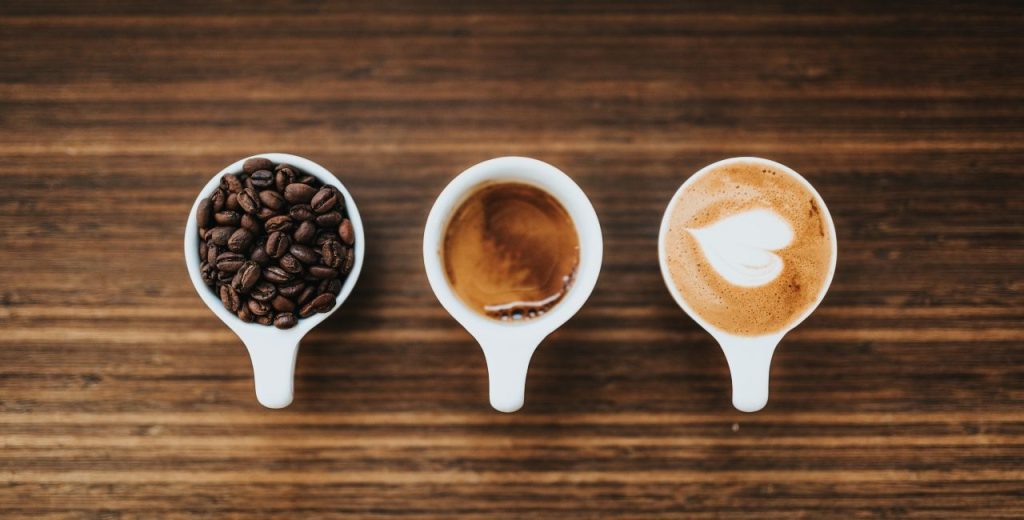 Νέα έρευνα: Η κατανάλωση δύο έως τριών καφέδων τη μέρα ωφελεί την καρδιά