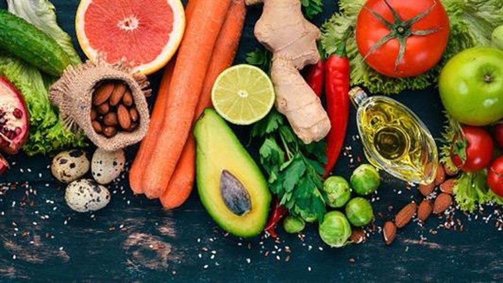 Δείτε πώς να φτιάξετε διάλυμα μαγειρικής σόδας για να απολυμάνετε φρούτα και λαχανικά