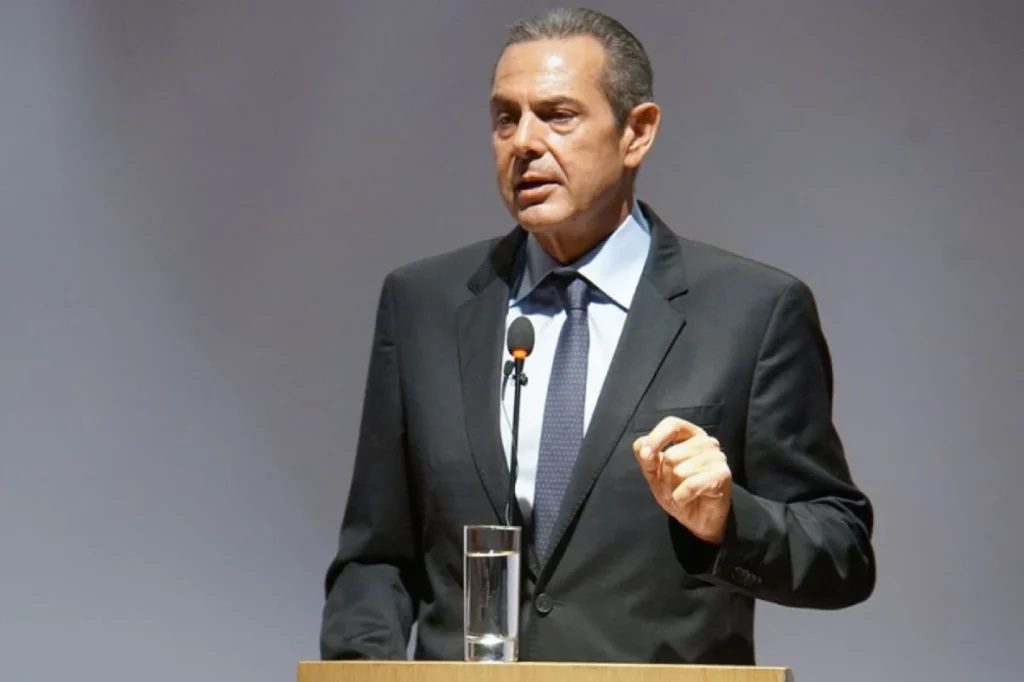 Συγκινητική ανάρτηση του Πάνου Καμμένου για την εκδίωξη του σκύλου του από ταβέρνα (φώτο)