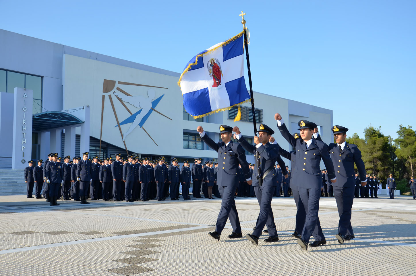 Παρέλαση 25ης Μαρτίου: Η Σχολή Ικάρων φώναξε «η Κύπρος είναι ελληνική και η Μακεδονία» (βίντεο)