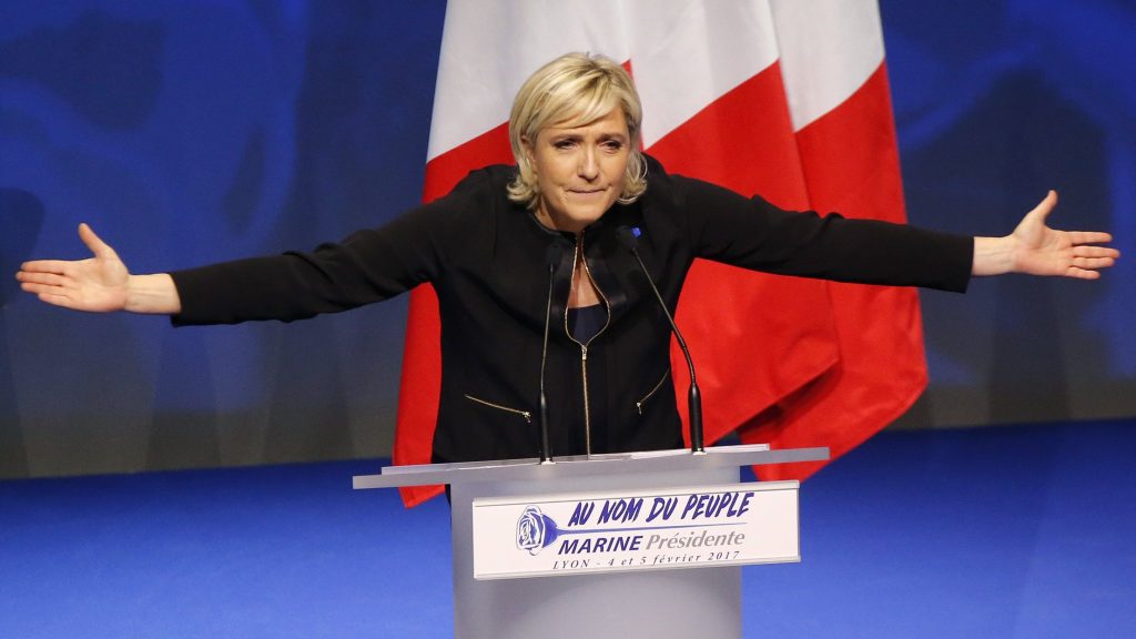 Προεδρικές εκλογές στη Γαλλία: Δεν θα ξαναθέσει υποψηφιότητα η Μαρίν Λεπέν αν ηττηθεί