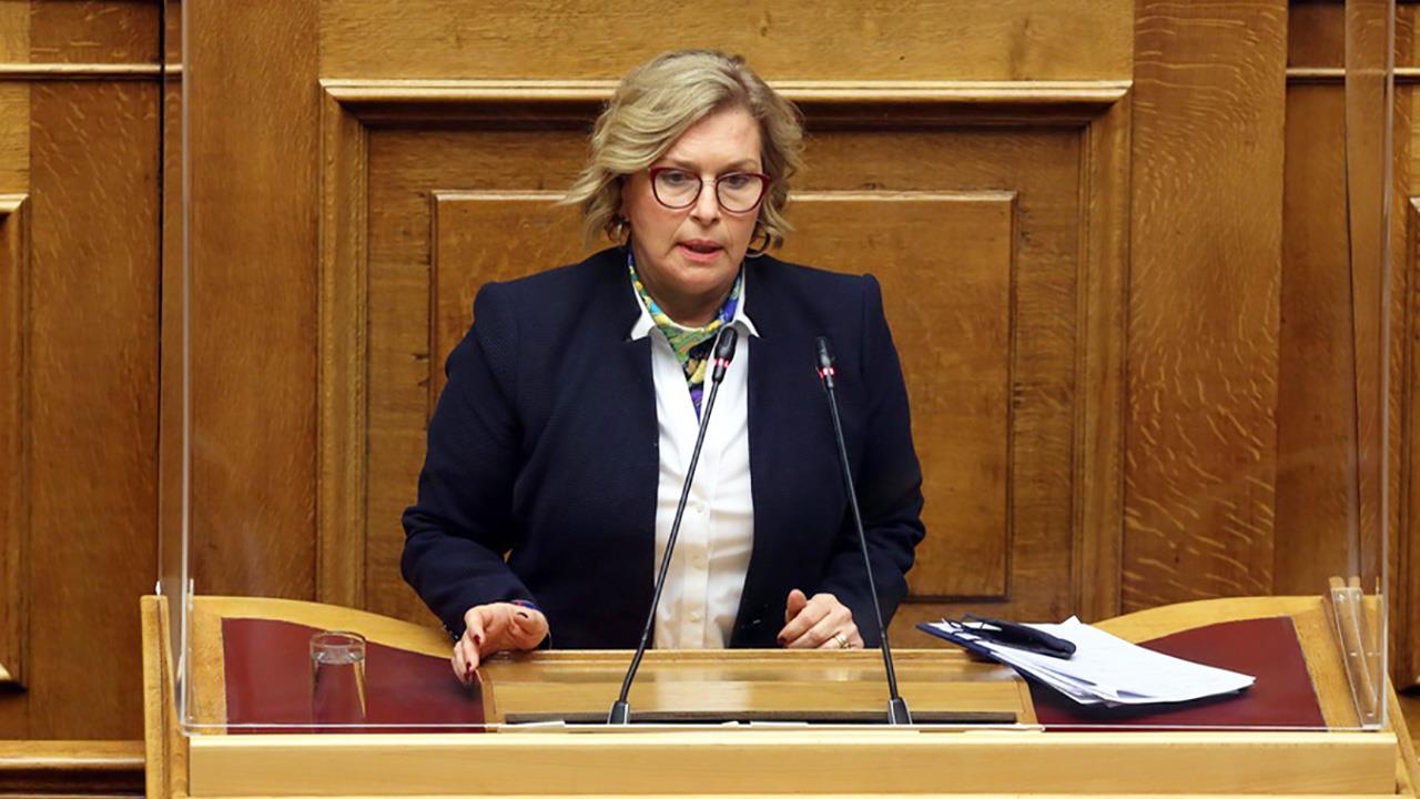 Μ.Γκάγκα: «Η κυβερνητική γραμμή είναι να μην επιστρέψουν οι ανεμβολίαστοι υγειονομικοί στο ΕΣΥ»