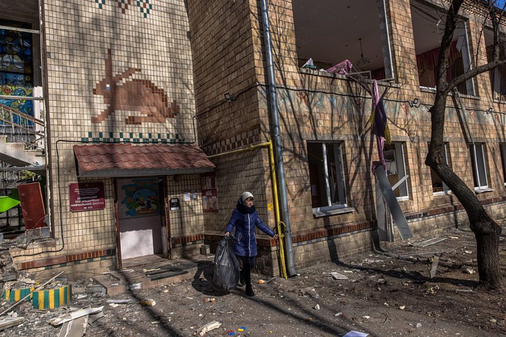 Ουκρανία: Τα σχολεία στο Κίεβο επαναλειτουργούν με τηλεκπαίδευση