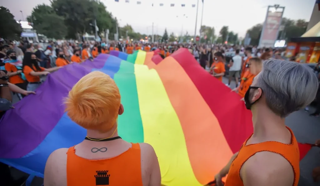 Ουγγαρία: «Ψηφίστε άκυρο» στο δημοψήφισμα κατά των ΛΟΑΤΚΙ – Αντιδρούν οι ακτιβιστές