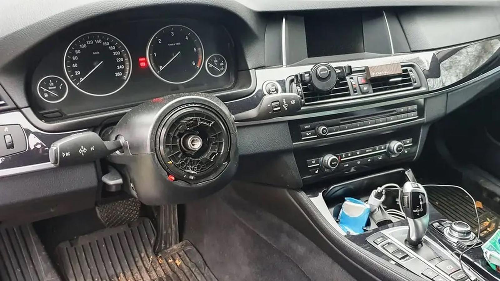 Αυτοκίνητα: H νέα «μόδα» στις κλοπές των τιμονιών – Τι ζητούν οι διαρρήκτες;