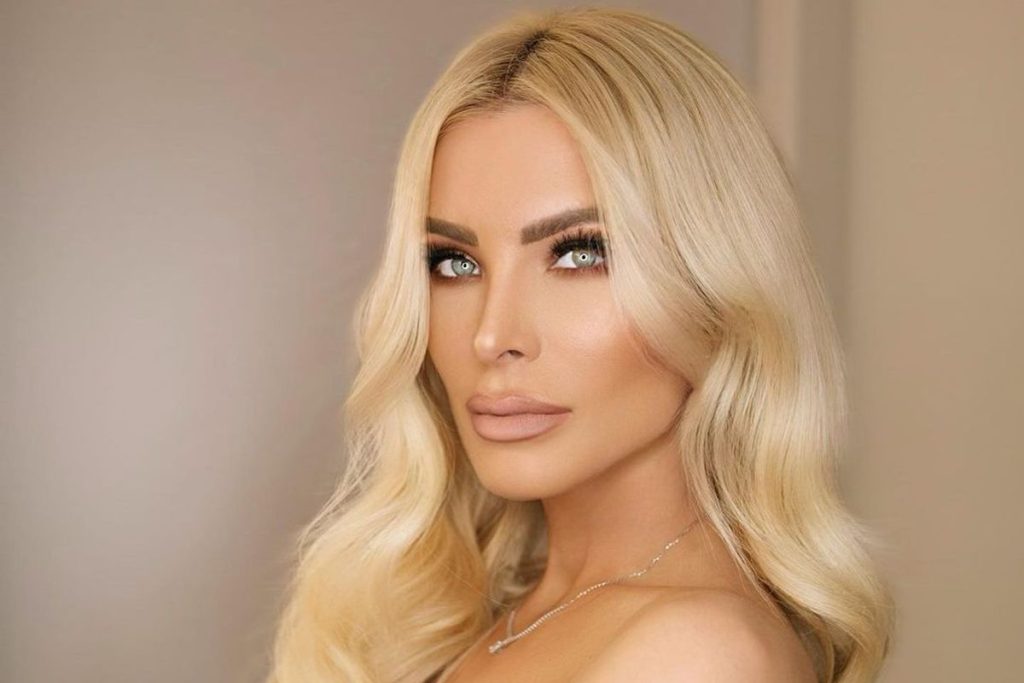 Αποκάλυψη Κ.Καινούργιου: «Ξεκίνησε να γδύνεται και να μας κυνηγάει»