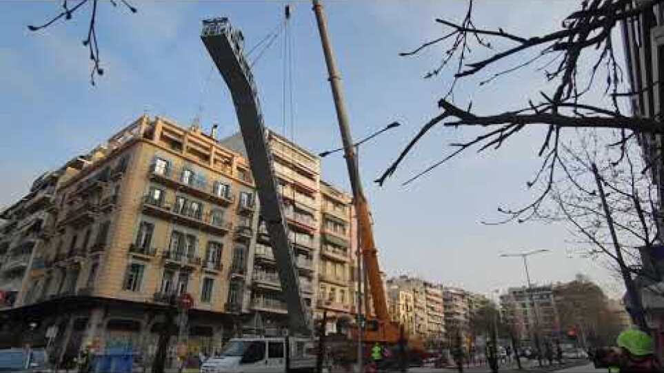 Θεσσαλονίκη: Ξεκίνησαν οι εργασίες τοποθέτησης κυλιόμενων σκαλών στον σταθμό μετρό της Αγίας Σοφίας