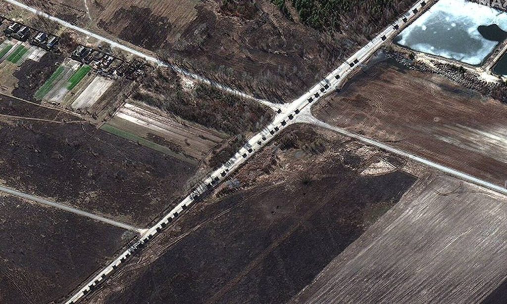 30 Ουκρανοί με drones και «γουρούνες» – Αυτοί ισχυρίζονται οτι σταμάτησαν την φάλαγγα των 65χλμ.