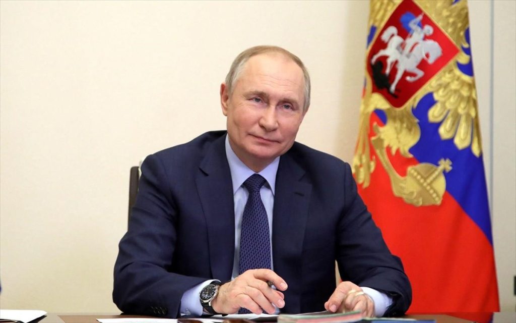 Β.Πούτιν: «Οι χώρες της Δύσης έβαλαν αυτογκόλ επιβάλλοντας κυρώσεις»