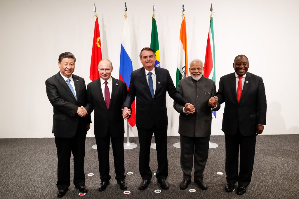 Ρωσία: «Μαζί με τις χώρες BRICS θα φτιάξουμε μια νέα παγκόσμια τάξη»