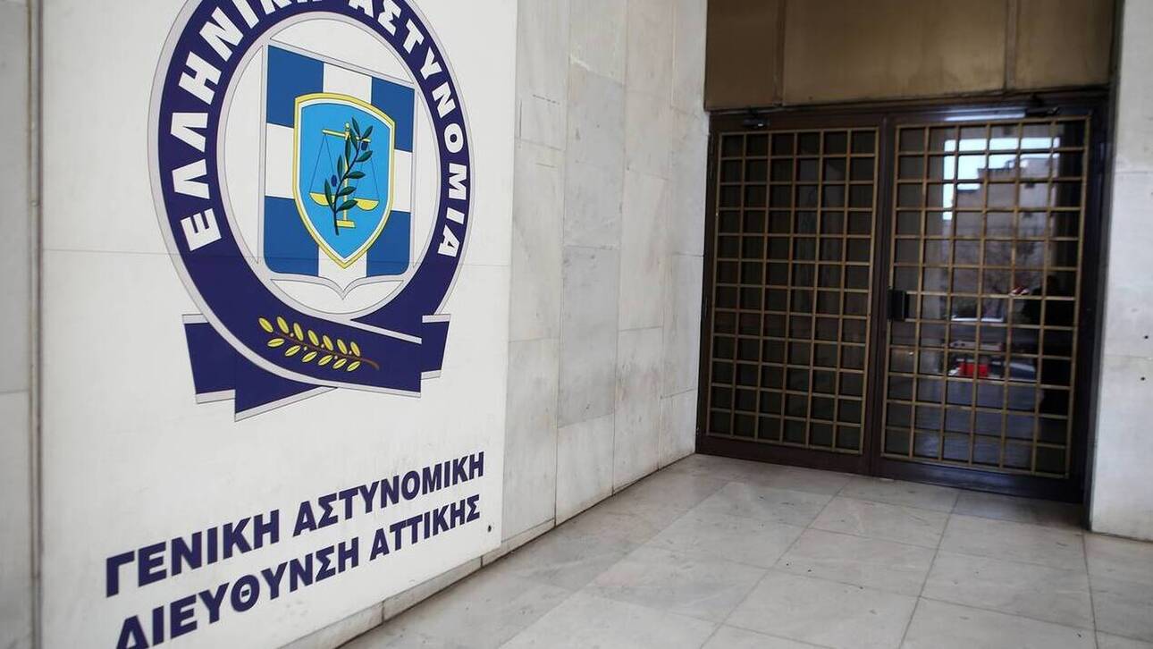 Ρ. Πισπιρίγκου: «Ψύχραιμη και αδιάφορη» – Περιμένει να την βγάλουν έξω η μητέρα και η αδερφή της