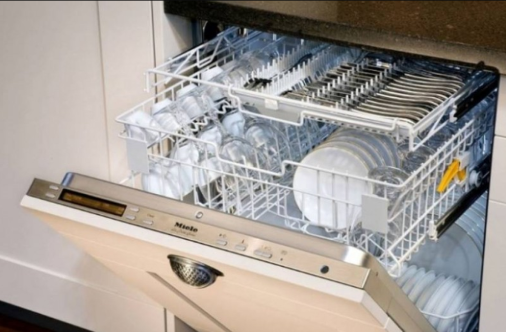 Τα πράγματα που μπορείτε να πλύνετε στο πλυντήριο πιάτων