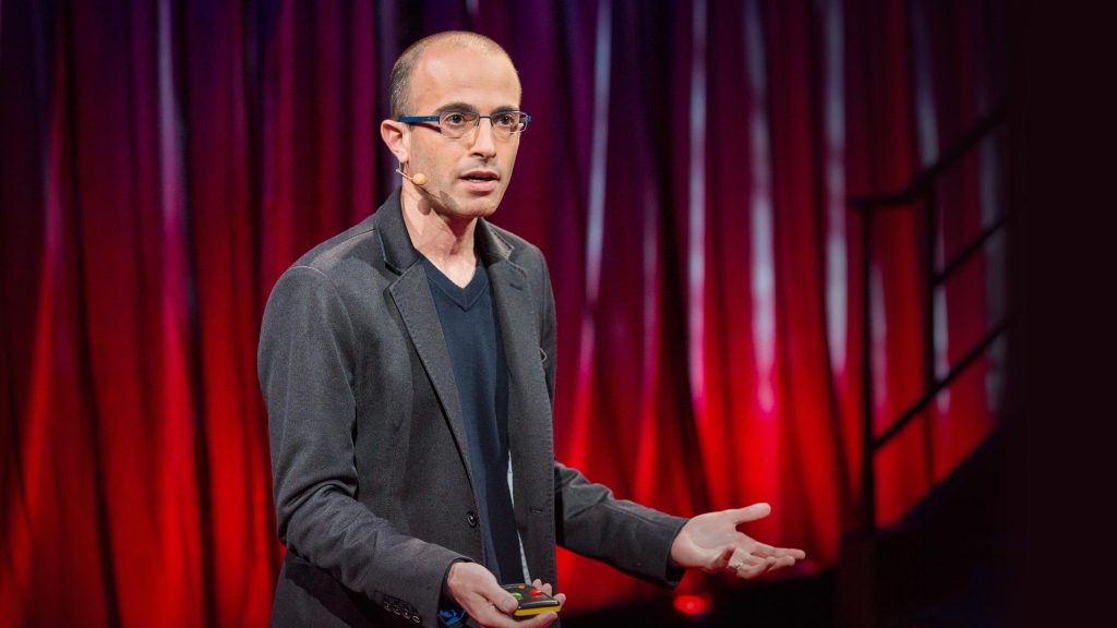 Yuval Noah Harari: «Γιατί χρειαζόμαστε τόσους πολλούς ανθρώπους;» – Εξηγεί πώς θα έρθει η μείωση του πληθυσμού