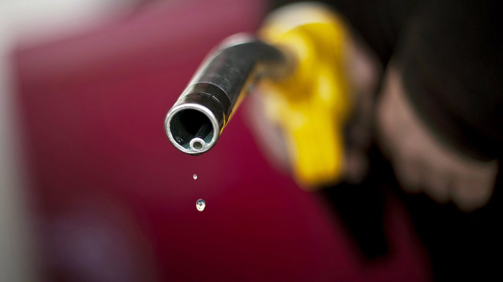 Καύσιμα – Επιδότηση πετρελαίου κίνησης: Οι δικαιούχοι & η διάρκεια χορήγησης