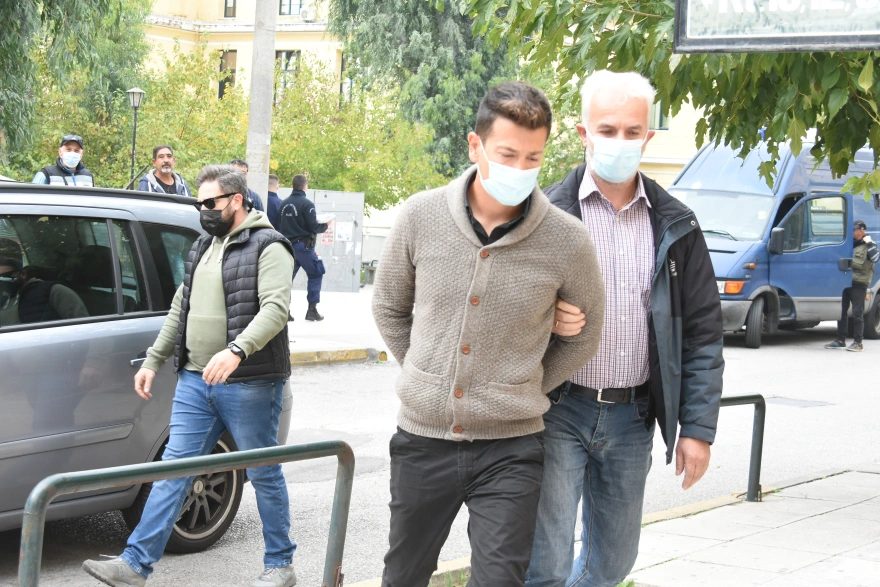 Ασέλγεια σε ανήλικες αθλήτριες: Νέα στοιχεία – Ο προπονητής του τένις έγραφε και σε βίντεο τις πράξεις του!