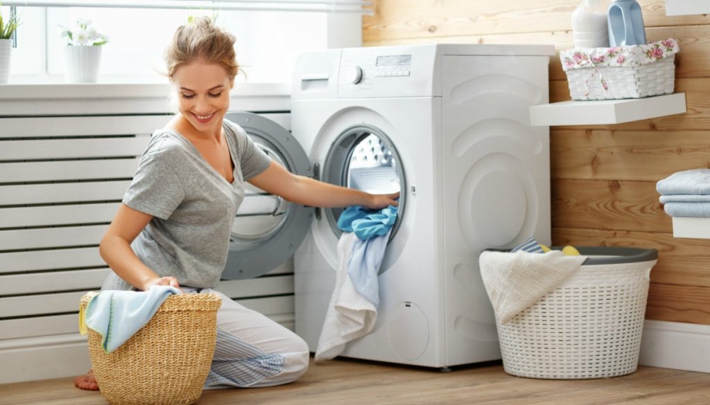 Πλένεις τα ρούχα στο πλυντήριο και μυρίζουν και πάλι; – Τι πρέπει να κάνετε