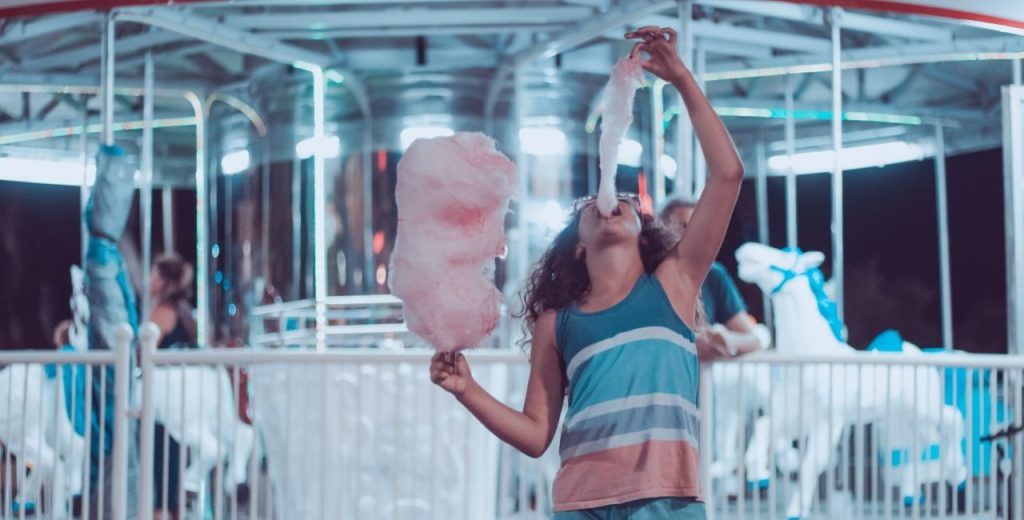 «Μαλλί της Γριάς»: Πώς διαδόθηκε και έγινε το αγαπημένο των παιδιών