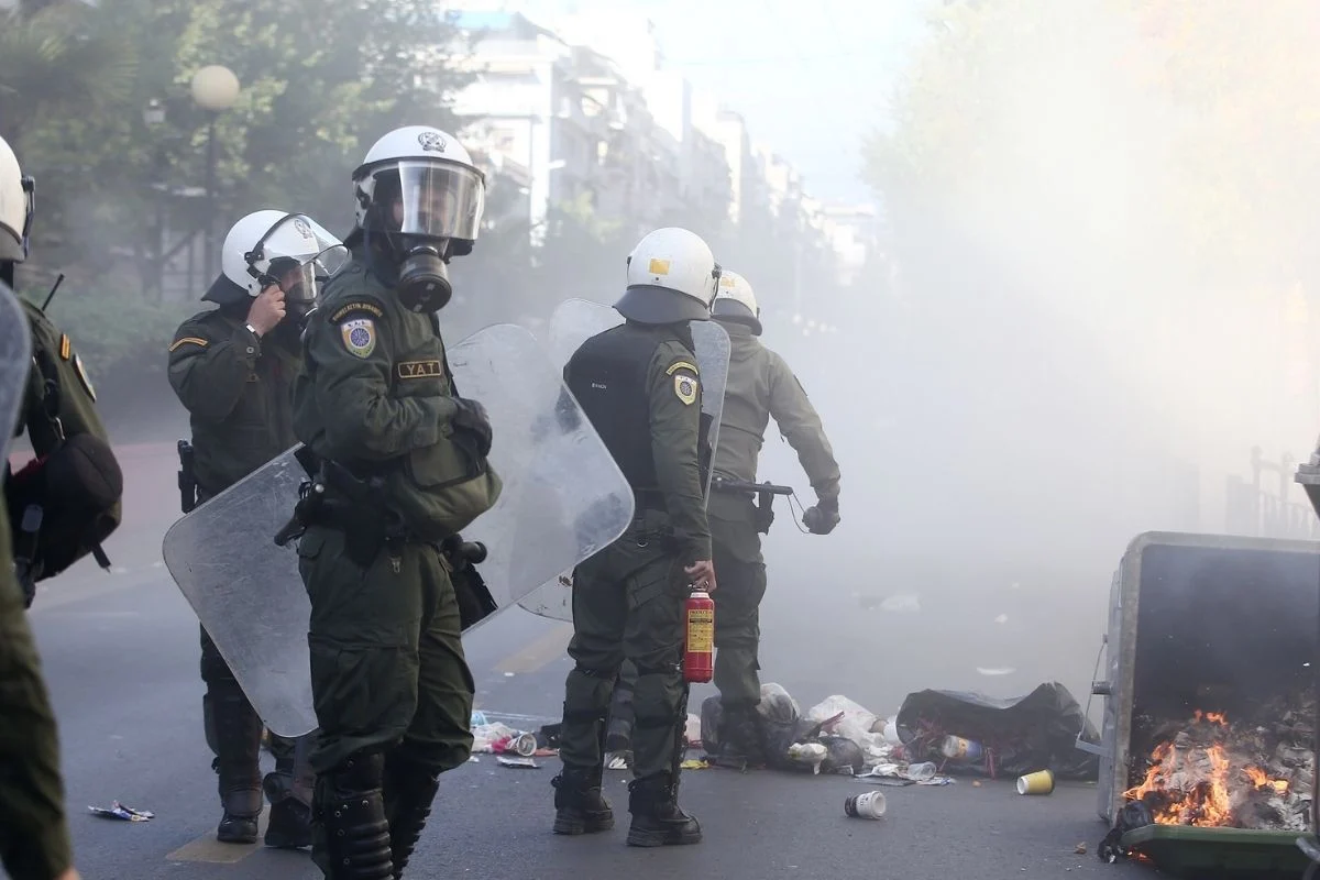 Η κυβέρνηση Κ.Μητσοτάκη έριξε χημικά σε πολίτες που δεν θέλουν τις δυνάμεις του ΝΑΤΟ στη Θεσσαλονίκη